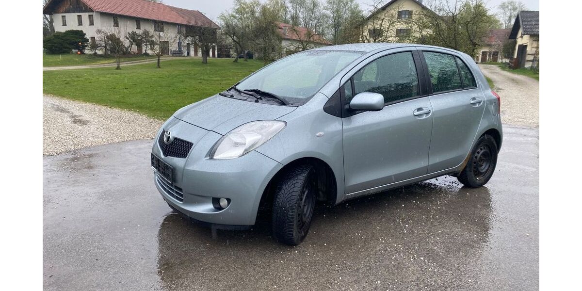 Toyota Yaris 116.000 km 2.250 &euro; Ruhstorf 94099