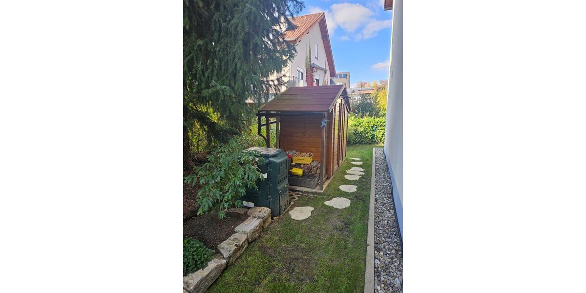 Doppelhaushälfte Reutlingen Reutlingen (Kernstadt) - 5.5 Zimmer, 136 m&sup2;, 739.000&euro; | Angebot:25590001