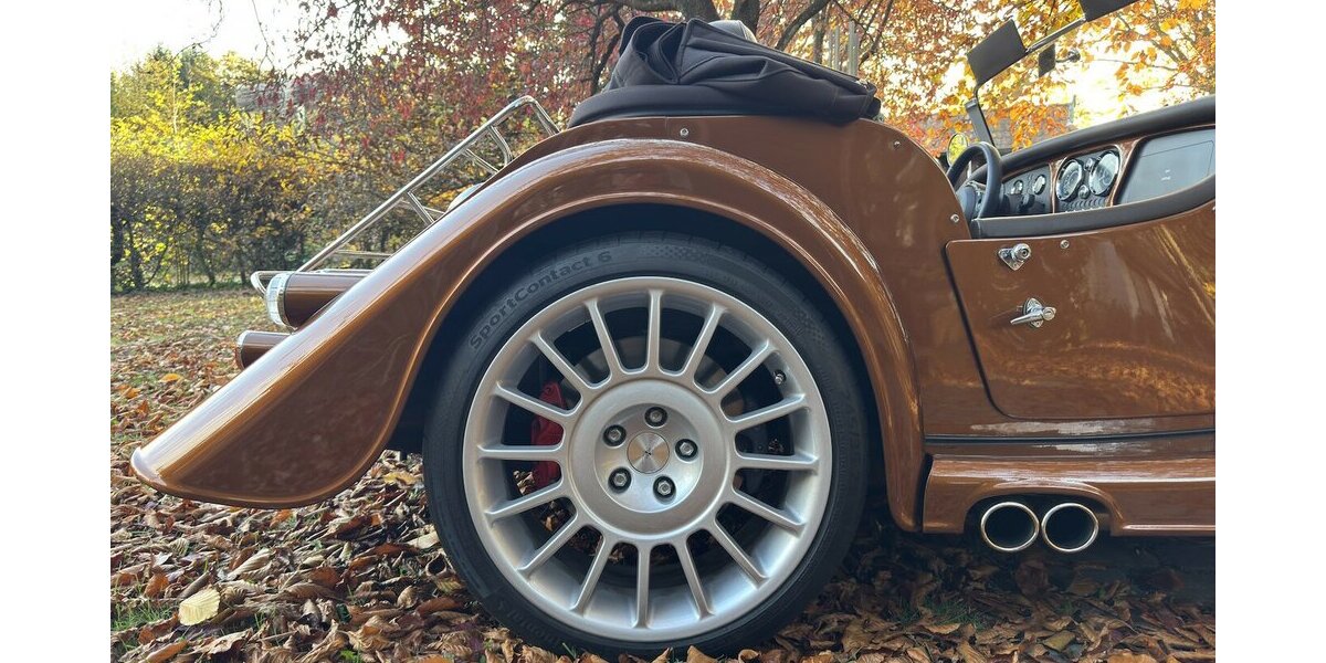 Morgan Plus 8 4.8 AERO8 GOLDFINGER 007 9.999 km 149.999 &euro; Hamburg 22339