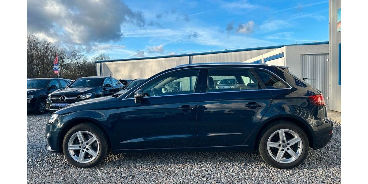 Audi A3 124.000 km 11.900 &euro; Alteglofsheim bei Regensburg 93087
