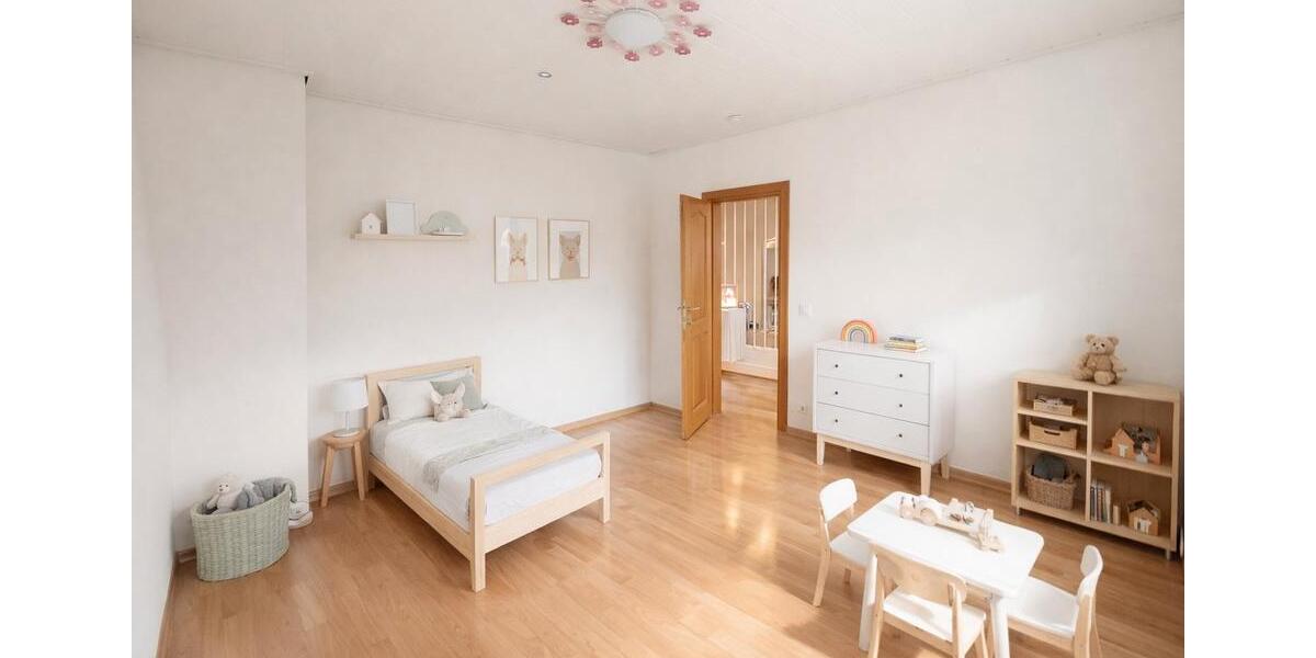 Reihenhaus Kleve - 5 Zimmer, 136 m&sup2;, 1.650&euro; | Angebot:26224844