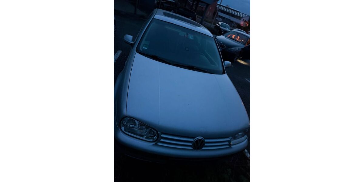 VW Golf 240.000 km 1.000 &euro; Wasserburg 88142
