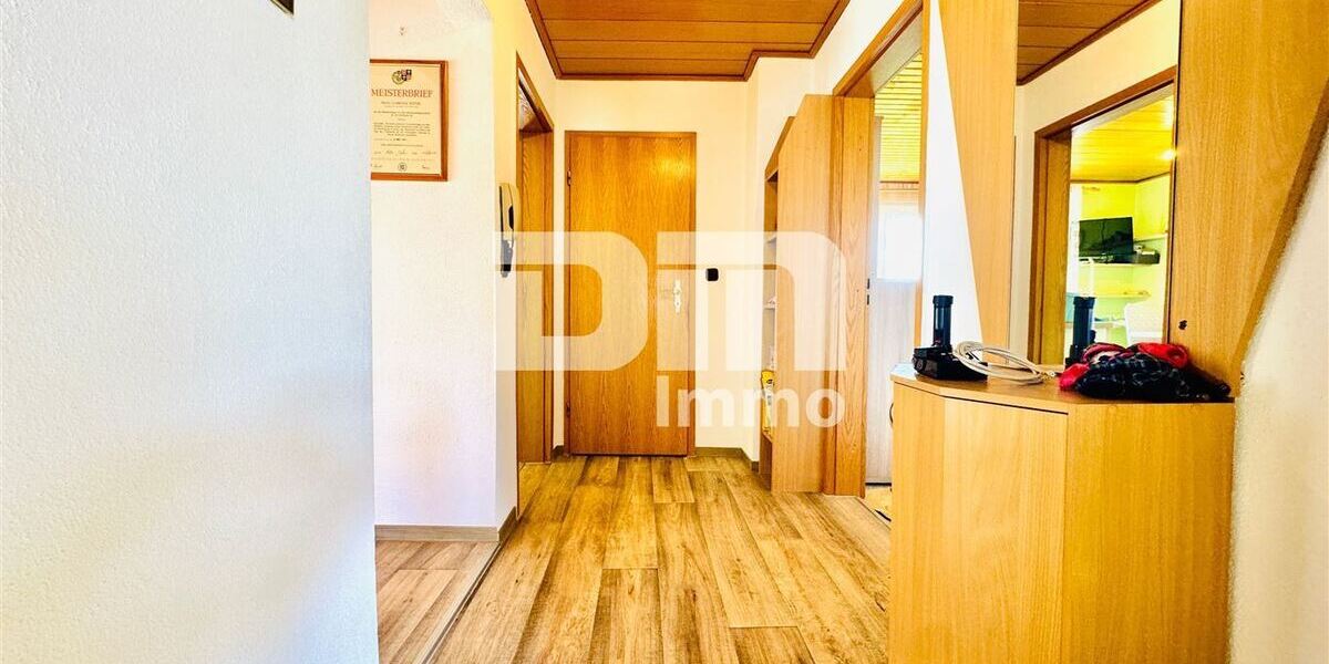Modernisiertes Zweifamilienhaus mit Maisonettebereich in Panorama Traumlage + Garage Terrasse - Zweifamilienhaus Kassel Harleshausen | Angebot:26947616