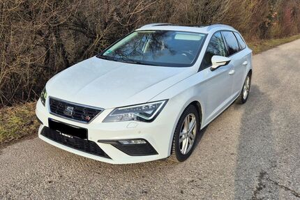 Seat Leon 82.753 km 19.999 € Berglern 85459