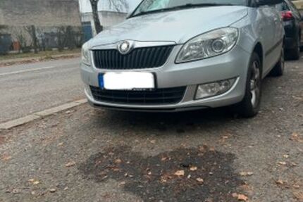 Skoda Fabia 70.350 km 7.500 &euro; Berlin 13585