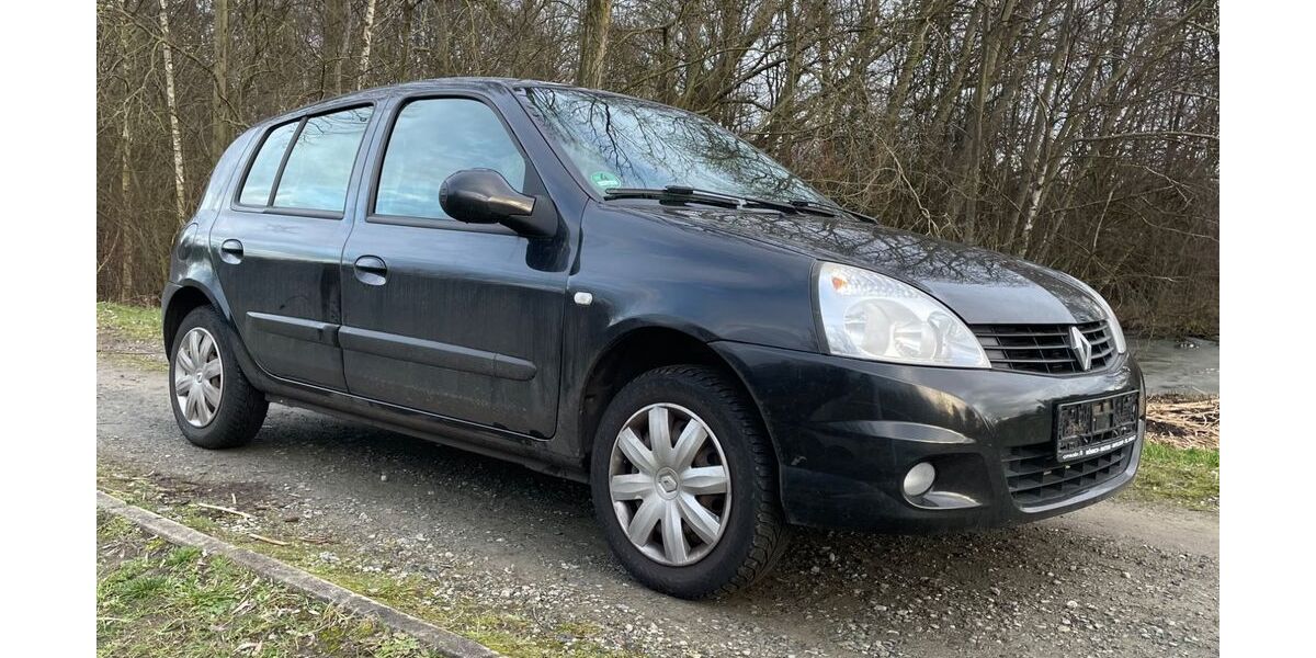 Renault Clio 132.000 km 2.990 &euro; Bremen 28197