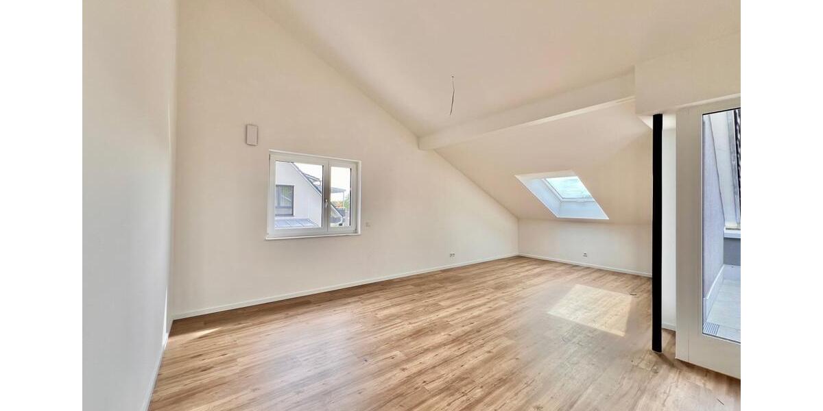 Dachgeschoßwohnung Augsburg Bergheim - 2.5 Zimmer, 92 m&sup2;, 1.550&euro; | Angebot:26578892