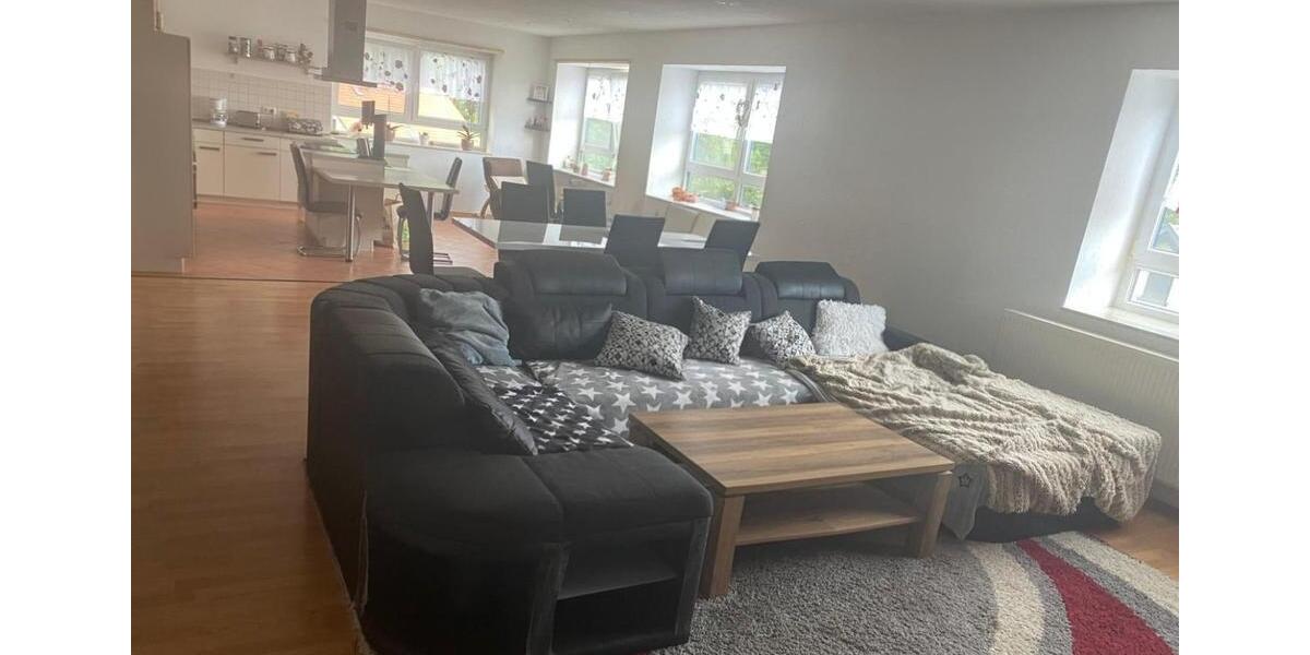 große geräumige Wohnung 3-4 Zimmer Wohnung mit offener Küche 4 zimmer