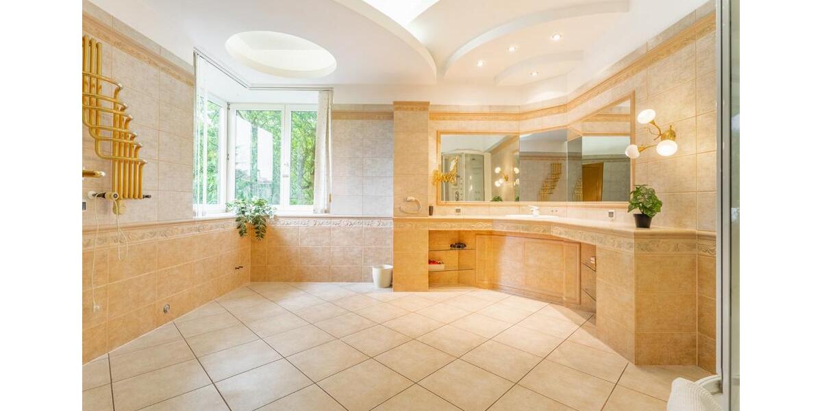 Villa Löcknitz - 8 Zimmer, 682 m&sup2;, 864.000&euro; | Angebot:25873257