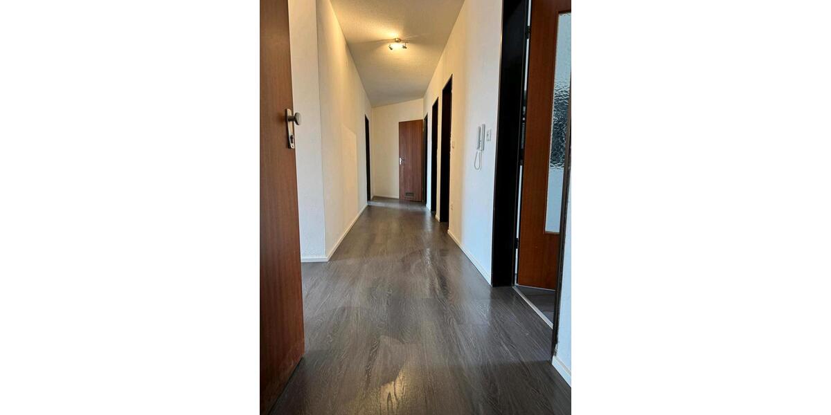 Etagenwohnung Altötting - 3 Zimmer, 87 m&sup2;, 950&euro; | Angebot:26082551