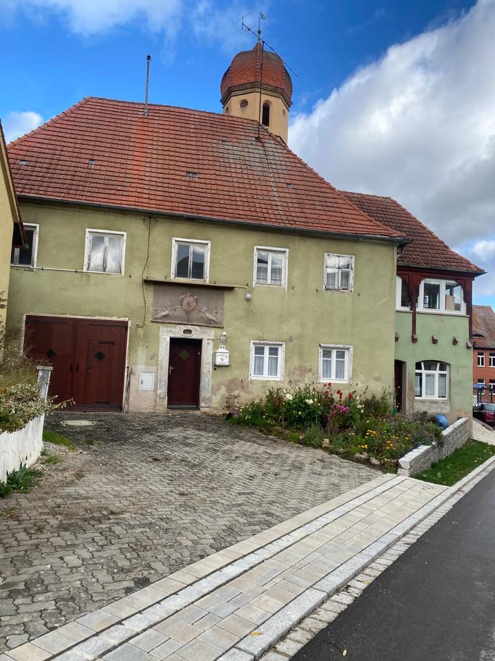 Denkmalgeschütztes Wohnhaus mit attraktiven Fördermöglichkeiten zimmer