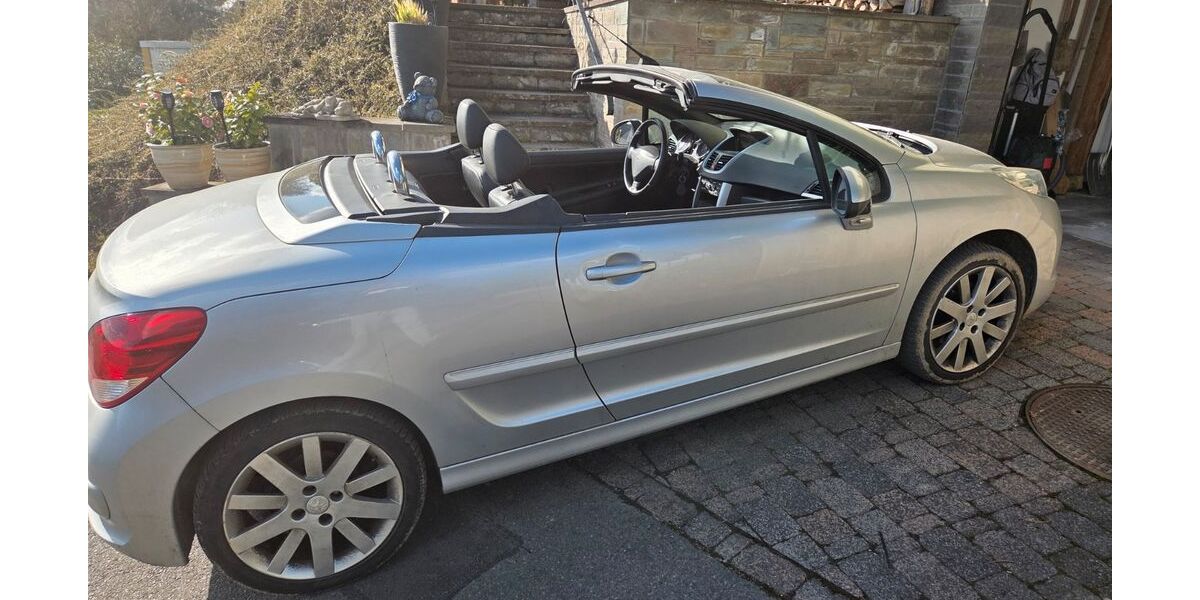 Peugeot 207 75.000 km 4.500 &euro; Windeck 51570
