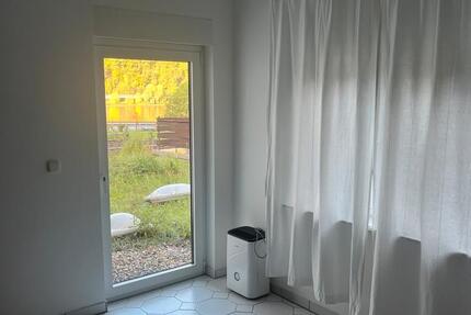 Helle 4-Zimmer-Wohnung mit Balkon in Rüdesheim-Assmannshausen zimmer