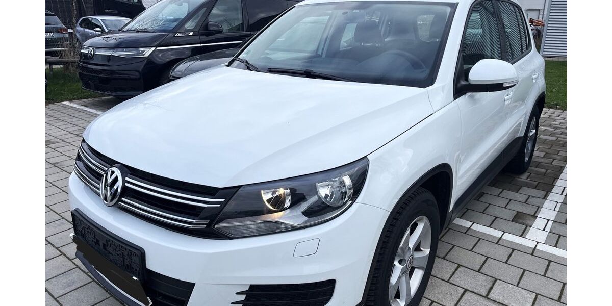 VW Tiguan 135.300 km 10.985 &euro; Hamburg 20537