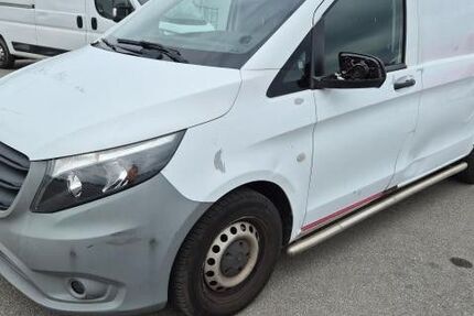 Mercedes-Benz Vito 109.000 km 12.990 &euro; Frankfurt am Main 65933