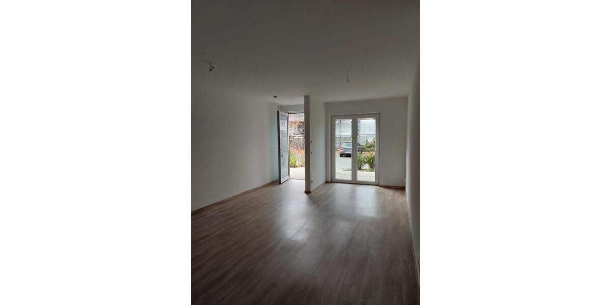 Terrassenwohnung Schönebeck (Elbe) - 2 Zimmer, 73 m&sup2;, 510&euro; | Angebot:27644182