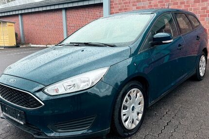Ford Focus 153.000 km 4.600 &euro; Waldbröl 51545