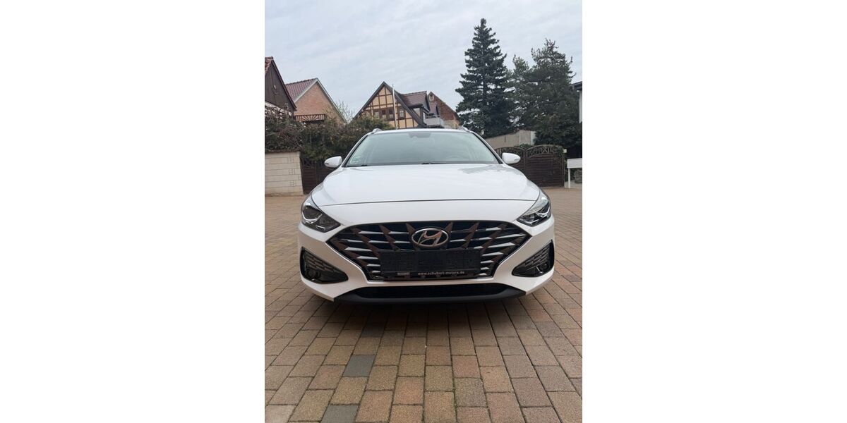 Hyundai i30 31.752 km 19.400 &euro; Egeln 39435
