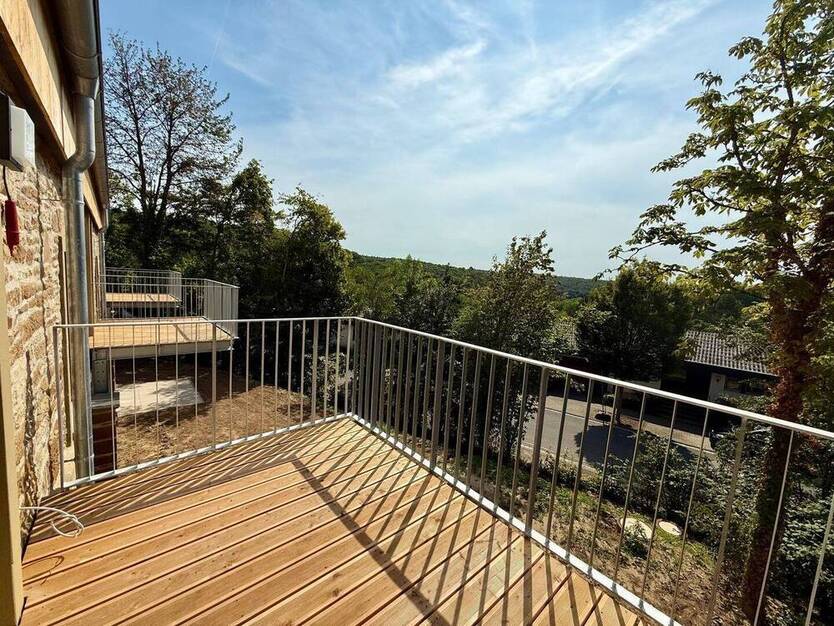 Außergewöhnliche 4-Zimmerwohnung mit sonnigem Balkon auf Gut Deutschhof...!
