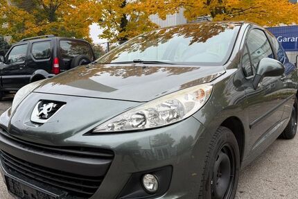 Peugeot 207 149.965 km 3.990 € München 81243