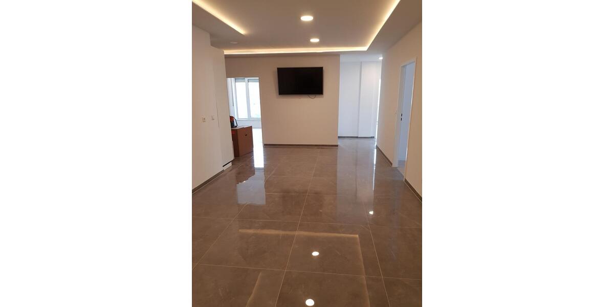 Etagenwohnung Göppingen - 5 Zimmer, 142 m&sup2;, 385.000&euro; | Angebot:27120248
