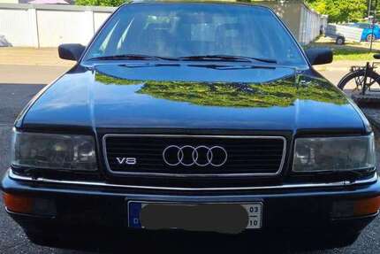 Audi V8