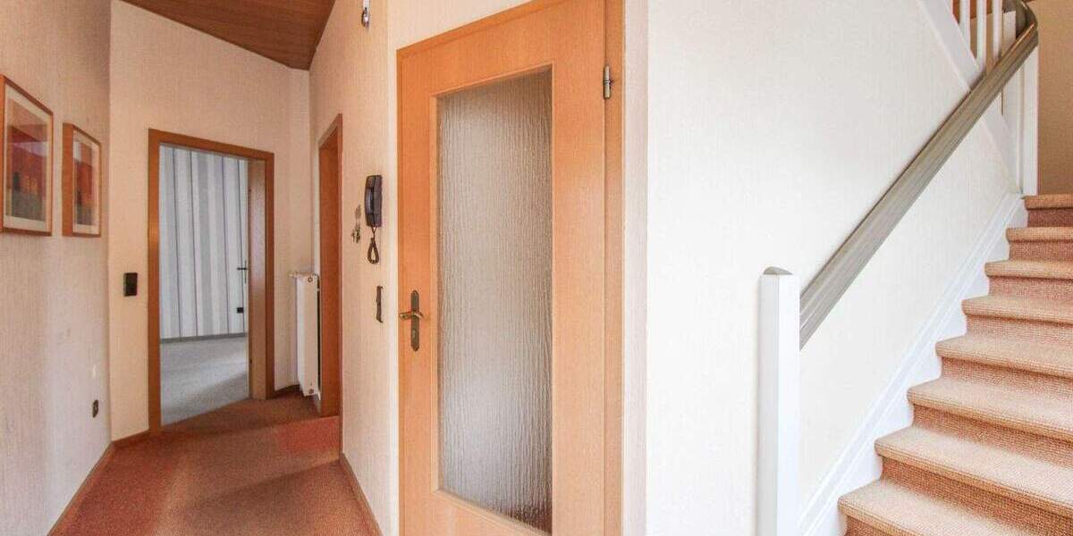 Einfamilienhaus Oerlinghausen - 8 Zimmer, 349.000&euro; | Angebot:25278493