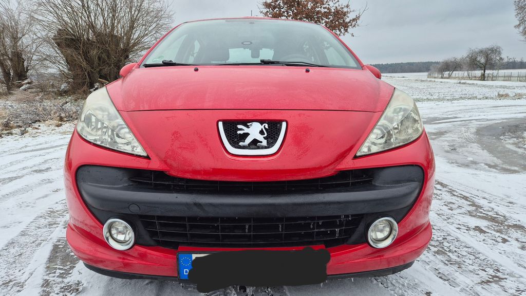 Peugeot 207 131.857 km 4.000 &euro; Altlandsberg 15345