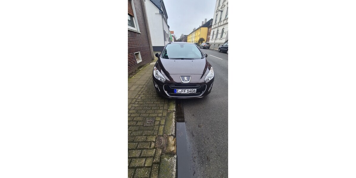 Peugeot 308 CC 67.000 km 8.500 &euro; Oberhausen 46045