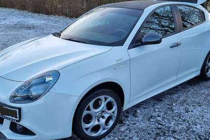 Alfa Romeo Giulietta 136.000 km 9.400 &euro; Kronberg 61476