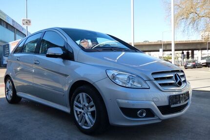 Mercedes B 180