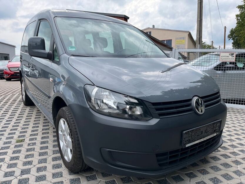 VW Caddy 149.990 km 7.900 € Bannewitz 01728