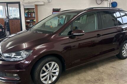 VW Touran 65.000 km 17.900 € Petting /Waging am See 83367