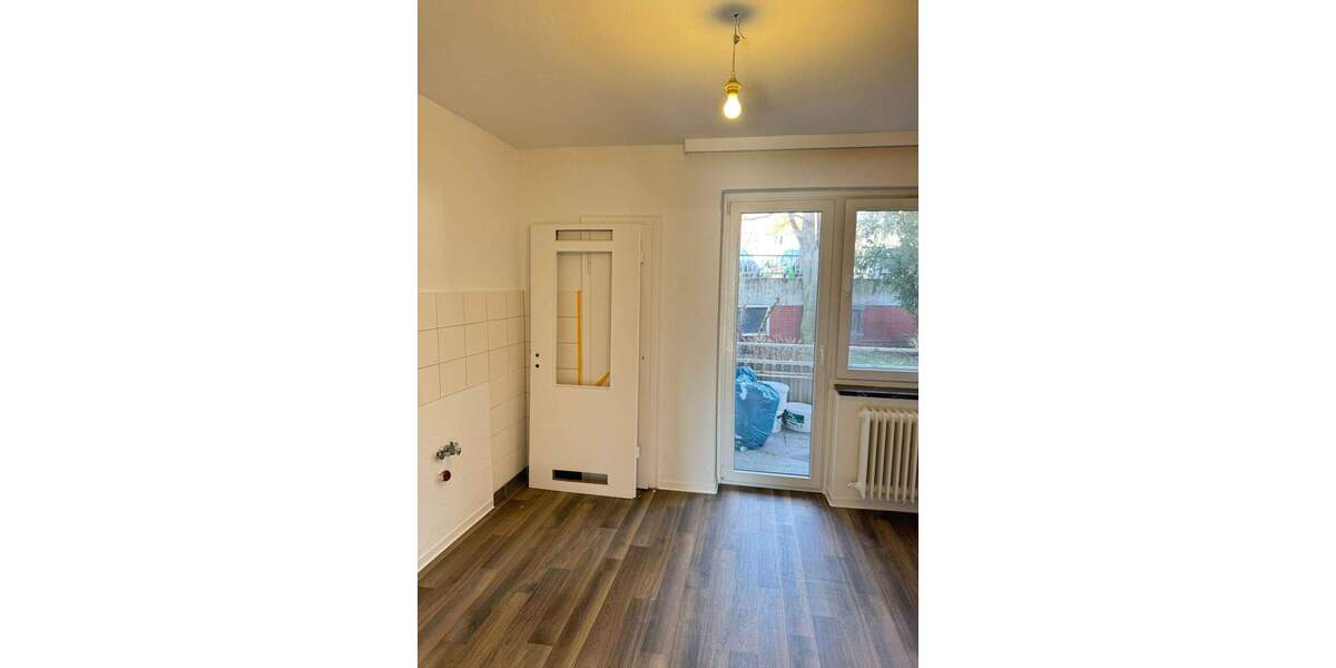 Etagenwohnung Hildesheim Mitte - 4 Zimmer, 100 m&sup2;, 850&euro; | Angebot:25563345