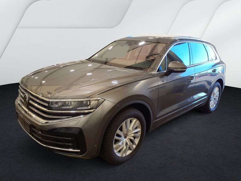 VW Touareg 32.800 km 53.540 € Wackersdorf 92442