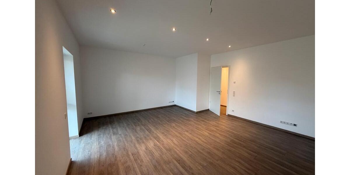 Etagenwohnung Friedland - 4 Zimmer, 107 m&sup2;, 1.280&euro; | Angebot:23831303