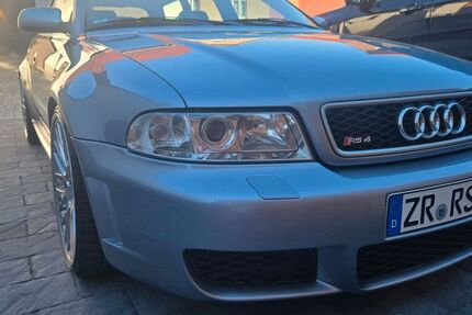 Audi RS4 147.500 km 45.900 &euro; Großenstein 07580