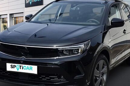 Opel Grandland (X) 14.651 km 25.900 € Dresden 01159