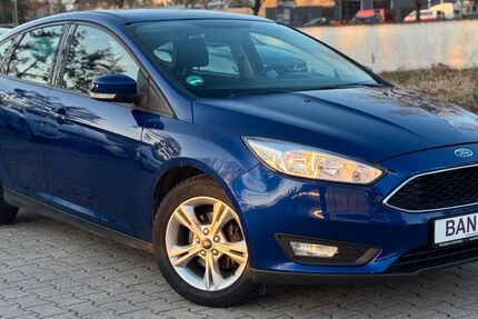 Ford Focus 125.800 km 5.880 &euro; Waldkraiburg 84478