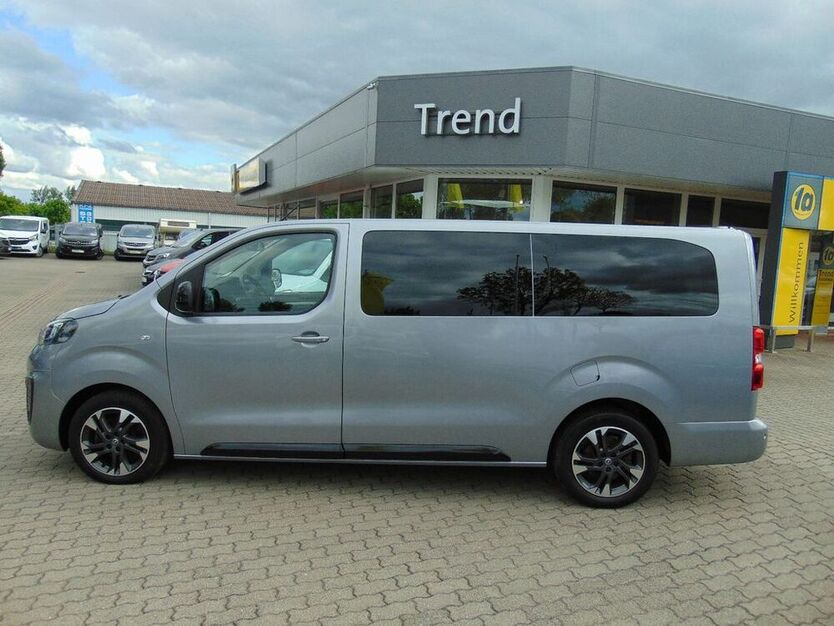 Zafira Life