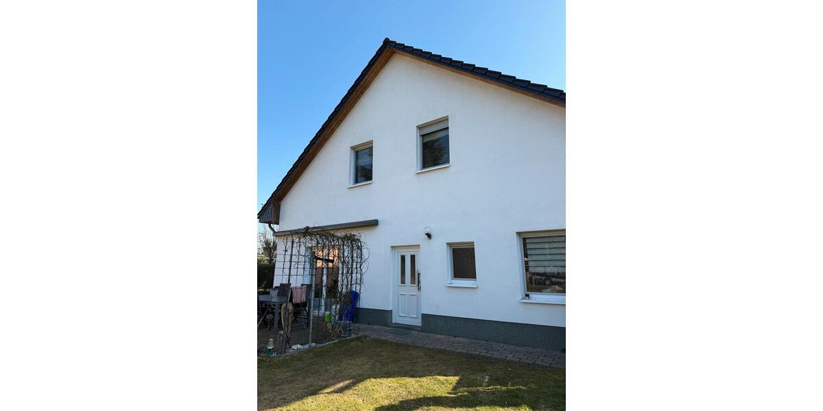 Doppelhaushälfte Biesenthal - 4 Zimmer, 129 m&sup2;, 1.600&euro; | Angebot:25434170