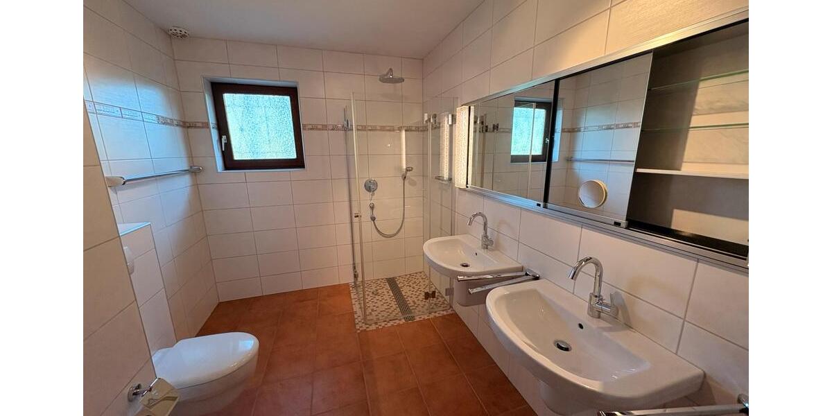 Einfamilienhaus Wipperfürth - 6 Zimmer, 167 m&sup2;, 1.498&euro; | Angebot:25910686