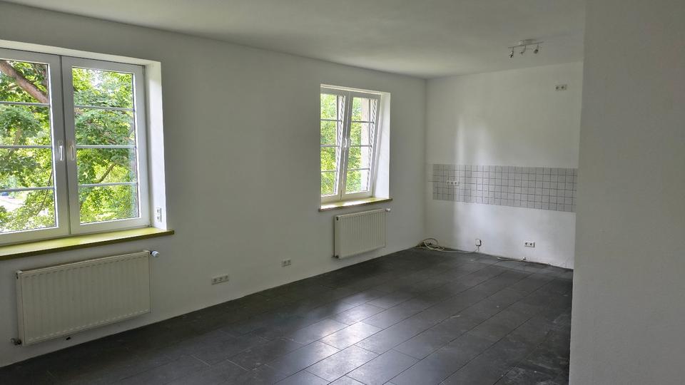 Etagenwohnung Hildesheim Himmelsthür - 6.5 Zimmer, 224 m&sup2;, 269.000&euro; | Angebot:26987181