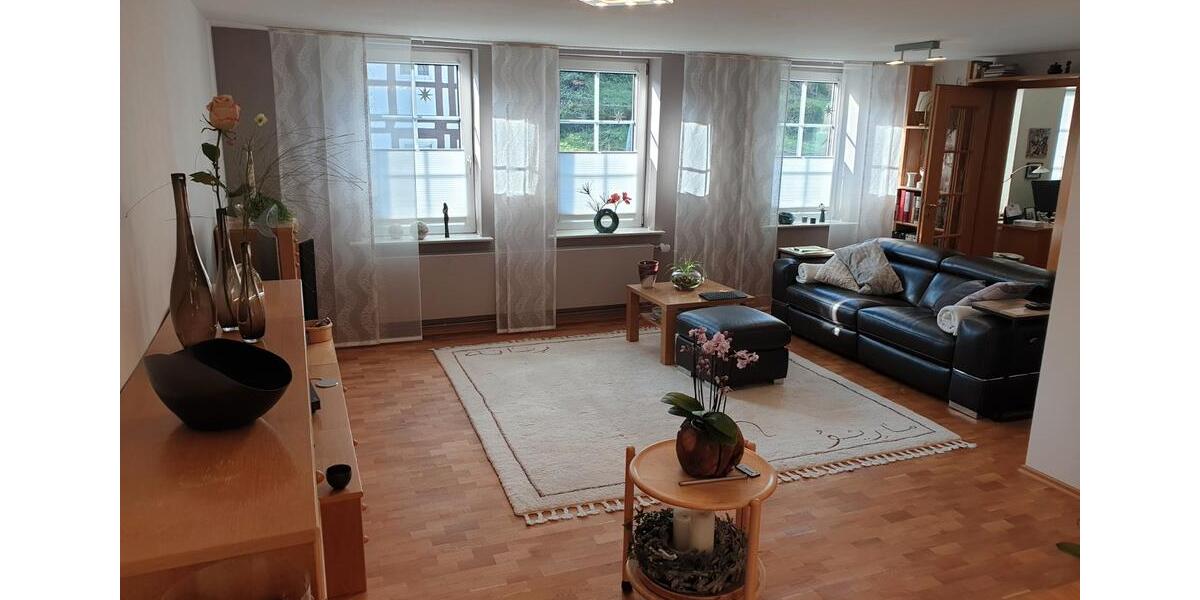 Etagenwohnung Eschershausen - 5 Zimmer, 156 m&sup2;, 230.000&euro; | Angebot:26563329