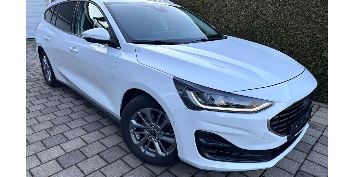 Ford Focus 42.000 km 19.990 &euro; Dinkelscherben 86424