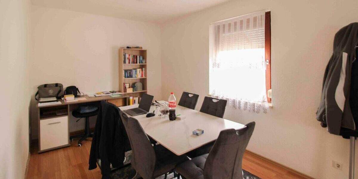 Mehrfamilienhaus, Wohnhaus Reutlingen Nordstadt - 7 Zimmer, 192 m&sup2;, 620.000&euro; | Angebot:25929003