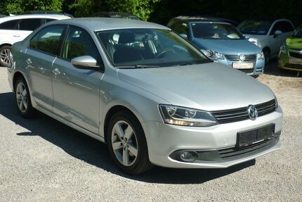 VW Jetta 54.419 km 9.990 € Estenfeld bei Würzburg 97230