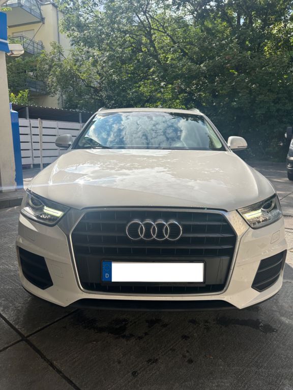 Audi Q3 145.000 km 15.600 € Munchen 81669
