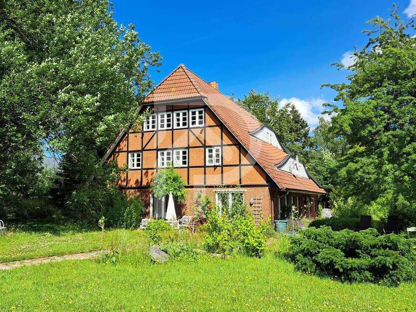 Haus zum Kaufen in Boren 990.000 € 328 m²