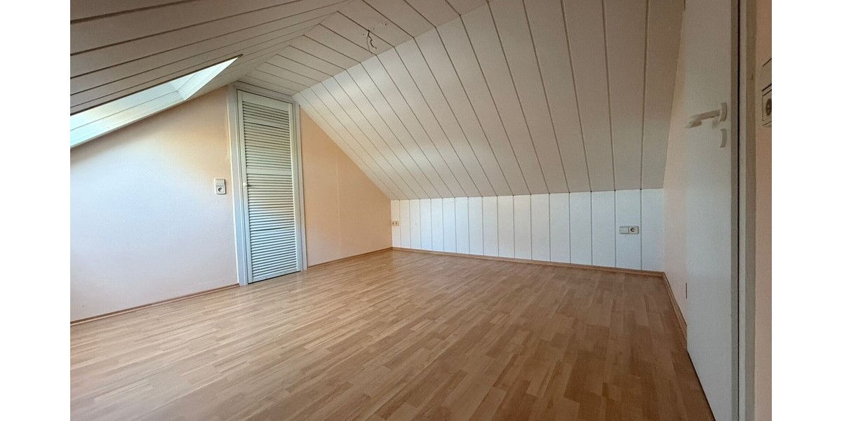 Freistehendes Zweifamilienhaus mit großem Garten in ruhiger Lage von Lünen 8 zimmer